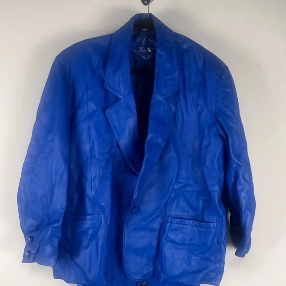 Royal Blue Genuine Leather Cropped Jacket And High Waist Shorts Set - Picture 2 of 15